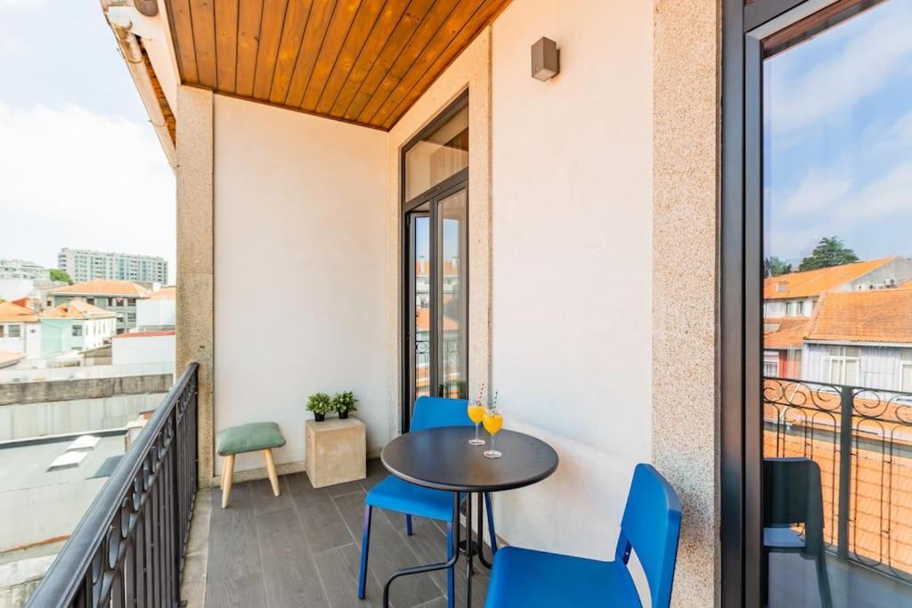 Balcony City Views Porto Luaran gambar